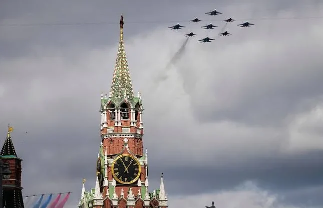 Kiyev Moskvaya 390 dronla hücum edib