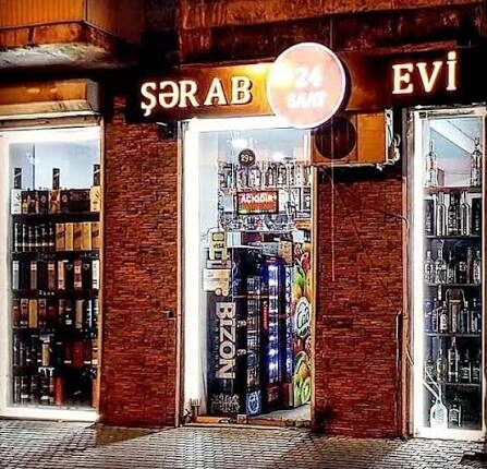 Azərbaycanda alkoqol niyə bu qədər əlçatandır?