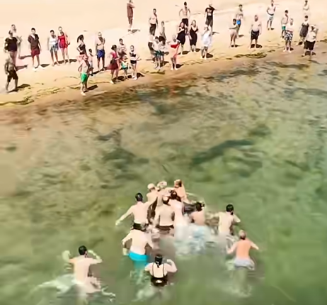 Dənizdə boğulan gənci dronla tapdılar – Video