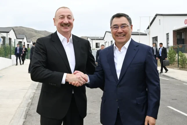 İlham Əliyev: “Manas” məktəbi qardaşlığımızın növbəti rəmzidir İlham Əliyev: “Manas” məktəbi qardaşlığımızın növbəti rəmzidir