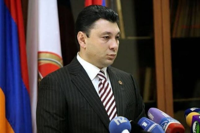 Şarmazanov: “Ermənistan dövlətçiliyini itirmək təhlükəsi ilə üzləşib”