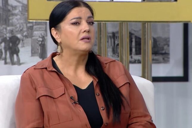 Əməkdar artistdən ETİRAZ: “Cahililk bizi məhv etdi, gülməli şeylərlə yaşayırıq” Əməkdar artistdən ETİRAZ: “Cahililk bizi məhv etdi, gülməli şeylərlə yaşayırıq”