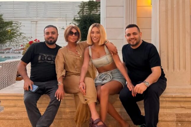 Aygünlə Röya bir yerdə dincəlir – Foto