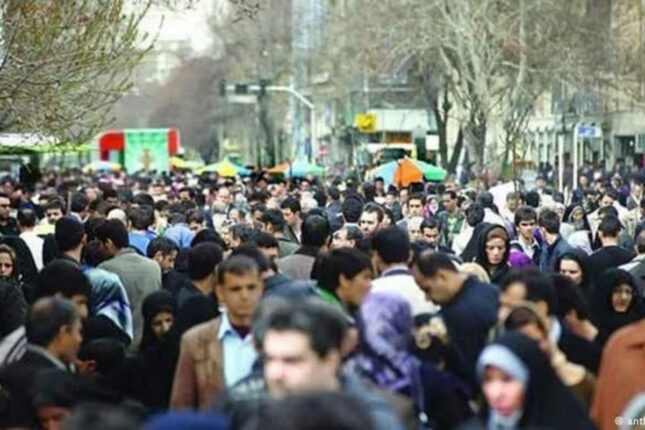 İranda bu qədər kişi “qadın” oldu