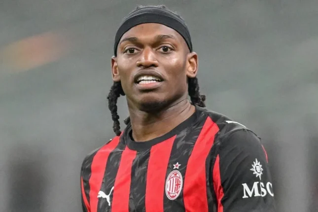 “Fənərbaxça” ilə “Qalatasaray”ın Rafael Leao mübarizəsi