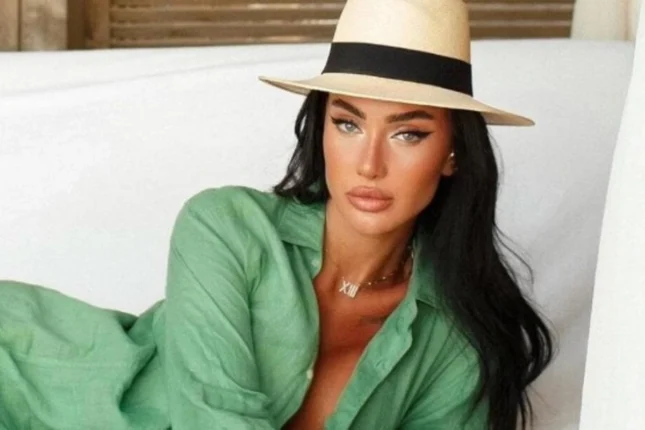 Diana Ahadpour anası ilə – Foto