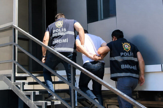 100 milyonluq işdə yeni adlar üzə çıxır – Vəzifəli şəxs həbs edildi 100 milyonluq işdə yeni adlar üzə çıxır – Vəzifəli şəxs həbs edildi