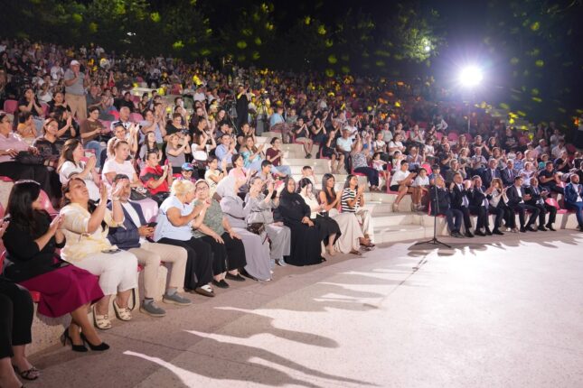 Xətai rayonunda Xalq artisti Afaq Bəşirqızı ilə görüş keçirilib — FOTO