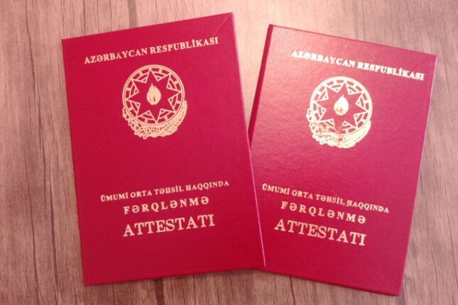 Elektron attestatlar niyə gecikir?