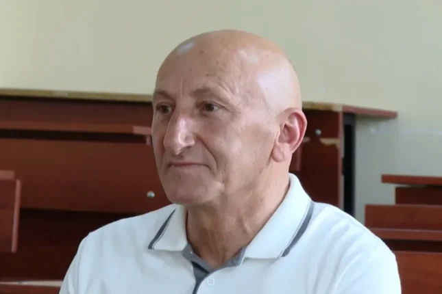 Ali məktəbə qəbul olan ən yaşlı tələbə: Ən çox nəvələri sevindi – VİDEO