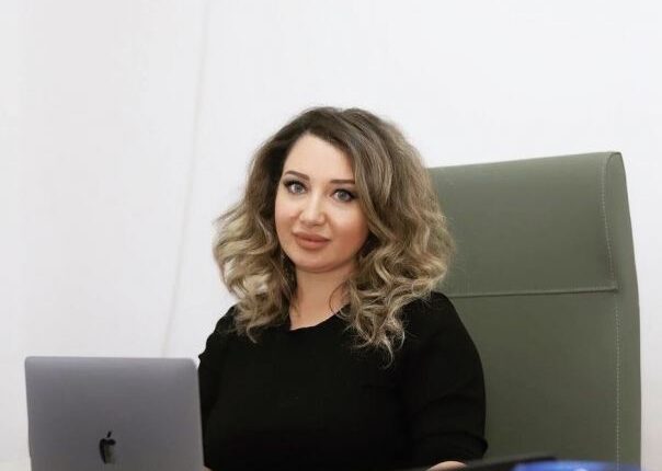 Psixoloq: “Polad Bülbüloğlu yenidən evləndiyinə görə örnəkdir, onu cəsarətinə görə alqışlamaq lazımdır”