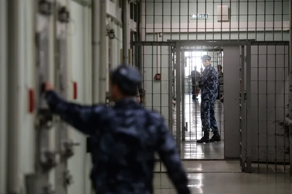 “Ya müqavilə, ya ağır şərait”: Rus həbsxanalarında məhbusları müharibəyə belə cəlb edirlər