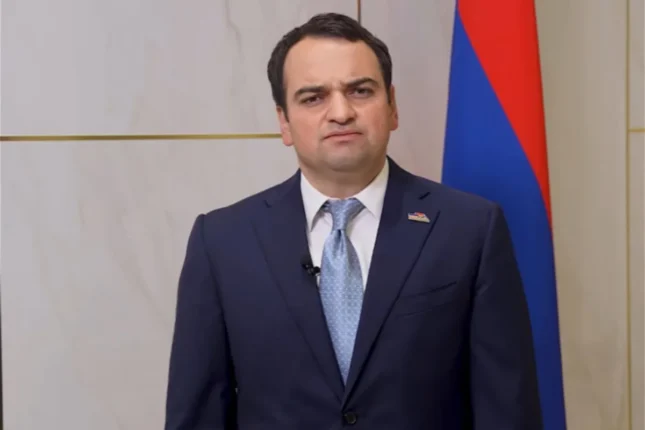 Karapetyan: “Ermənilərə imkan verməyəcəyik ki, Azərbaycana inansınlar” Karapetyan: “Ermənilərə imkan verməyəcəyik ki, Azərbaycana inansınlar”