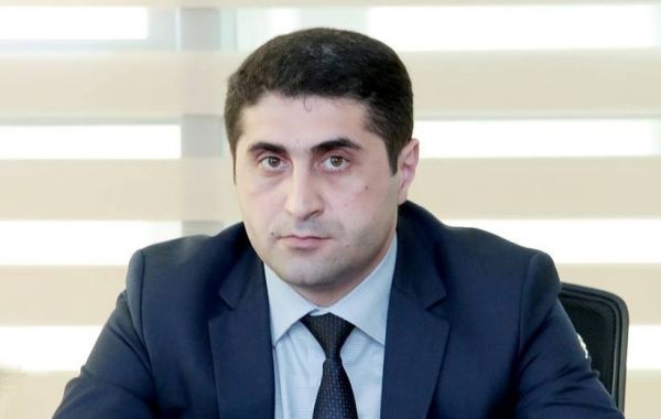 Qaxda küçə və səkilər 722 minə təmir ediləcək Qaxda küçə və səkilər 722 minə təmir ediləcək