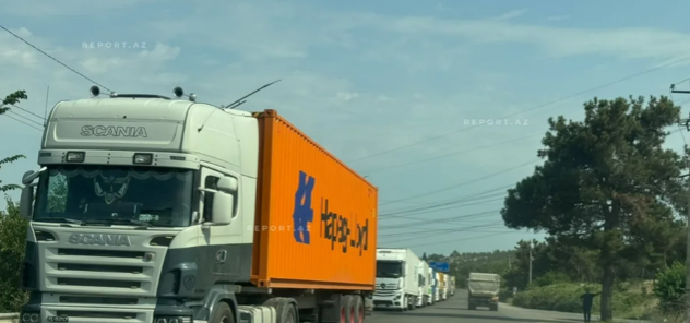 Azərbaycanlı sürücülər günlərdir Gürcüstan gömrüyündə qalıb