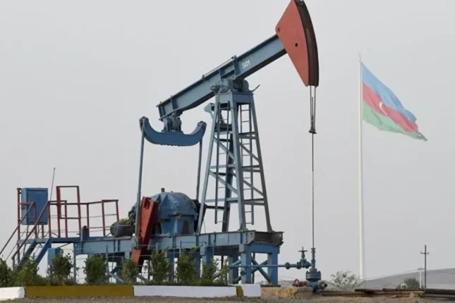 Neftimizin qiyməti 100 dolları ötdü Neftimizin qiyməti 100 dolları ötdü