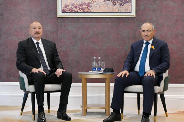 İlham Əliyevin Paşinyanla görüşü keçirilir