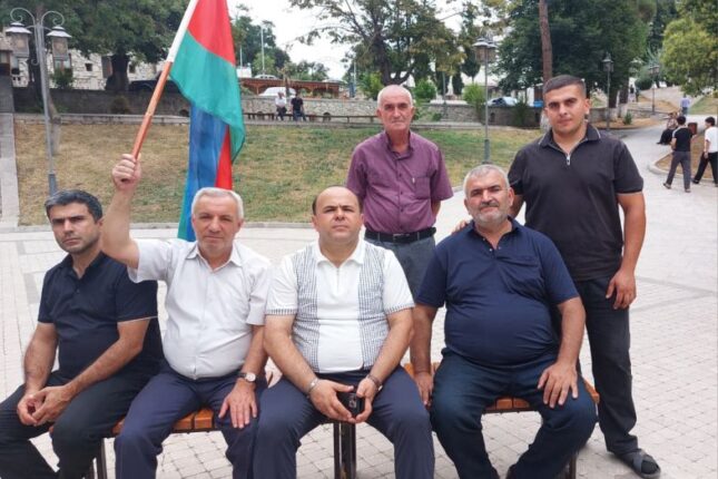 Köç karvanı Xankəndi şəhərinə çatıb Köç karvanı Xankəndi şəhərinə çatıb