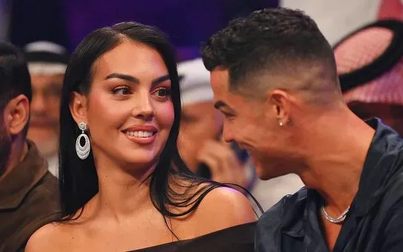 Ronaldonun toyu niyə olmadı? Ronaldonun toyu niyə olmadı?