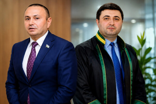 Keçmiş deputata 50 min manat “atdılar” Keçmiş deputata 50 min manat “atdılar”
