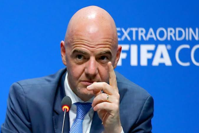 UEFA FIFA prezidenti Canni İnfantinonu istefaya çağırıb UEFA FIFA prezidenti Canni İnfantinonu istefaya çağırıb