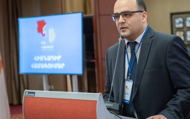 Davtyan: “Ermənistan enerji məsləsində Azərbaycandan asılı düşə bilər”