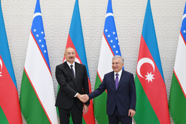 İlham Əliyev: Azərbaycan və Özbəkistan beynəlxalq təşkilatlarda daim bir-birini dəstəkləyir İlham Əliyev: Azərbaycan və Özbəkistan beynəlxalq təşkilatlarda daim bir-birini dəstəkləyir
