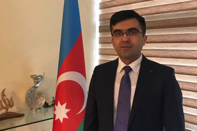 Dalaşanları ayırarkən öldürülən Azər vəkilin qardaşı imiş – Foto Dalaşanları ayırarkən öldürülən Azər vəkilin qardaşı imiş – Foto
