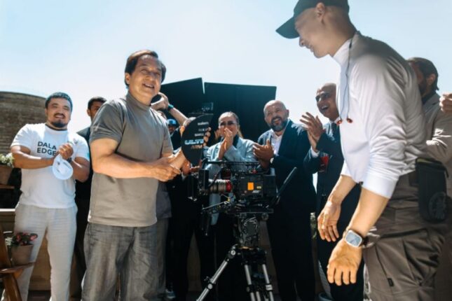 Ceki Canın baş rolunu ifa etdiyi filmin Azərbaycanda çəkilişləri davam edir – FOTO Ceki Canın baş rolunu ifa etdiyi filmin Azərbaycanda çəkilişləri davam edir – FOTO