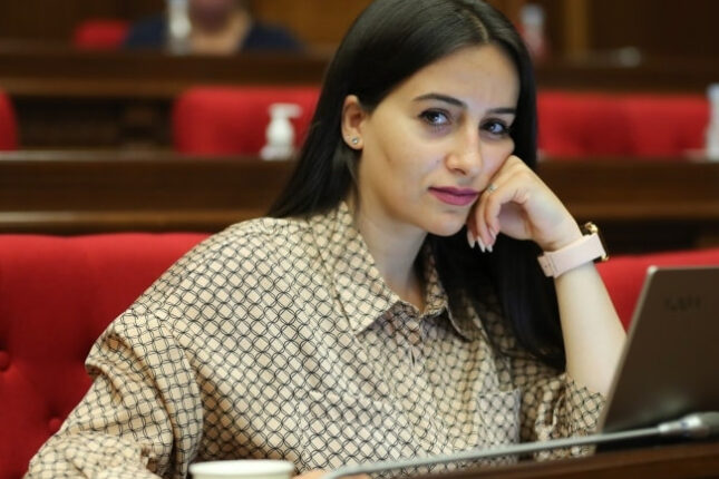 Erməni deputat: “Əliyev son açıqlaması ilə əslində bizə xəbərdarlıq edib” Erməni deputat: “Əliyev son açıqlaması ilə əslində bizə xəbərdarlıq edib”