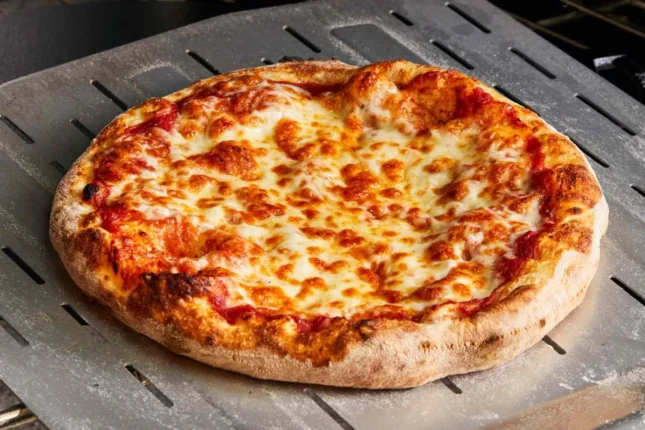 Yüzlərlə pizza sifariş verdi, saxlanıldı Yüzlərlə pizza sifariş verdi, saxlanıldı