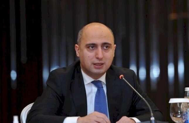 Nazir Elşad Abdullayevi vəzifəsindən AZAD ETDİ