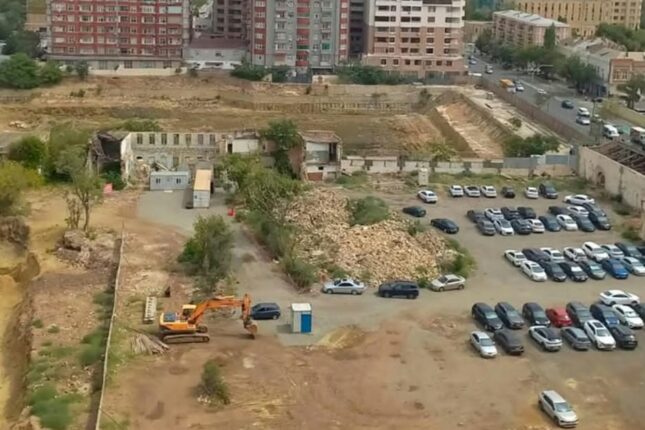 “Bakı-2040” Baş Planı pozuldu: Parkın yerində bina tikilir – Foto