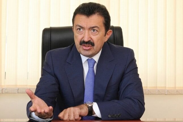 İşdən çıxarılan sədr keçmiş DEPUTATIN OĞLU İMİŞ