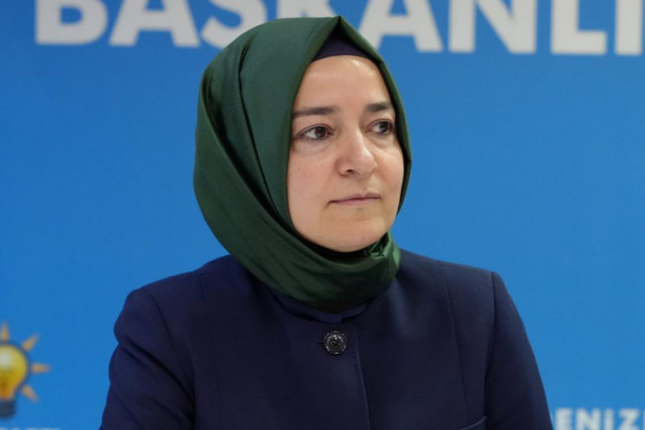 Ərdoğanın müavini istefa verib Ərdoğanın müavini istefa verib