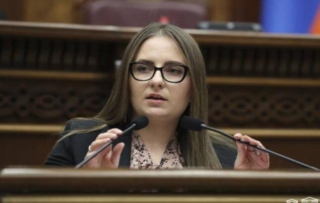 Erməni deputat: “Tezliklə İrəvan Azərbaycanın olacaq” Erməni deputat: “Tezliklə İrəvan Azərbaycanın olacaq”