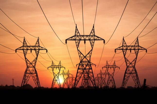 İran Azərbaycandan daha çox elektrik alacaq İran Azərbaycandan daha çox elektrik alacaq