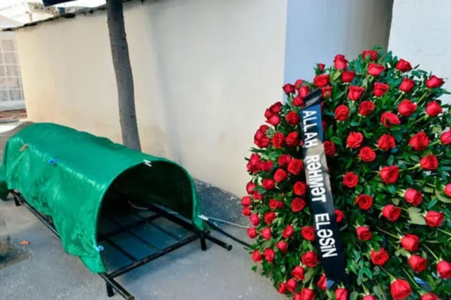 Alla Axundova vəfat etdi – FOTO