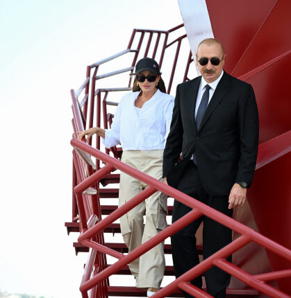 İlham Əliyev və birinci xanım “Nəsimi Bağları”nda – Fotolar – Yenilənib İlham Əliyev və birinci xanım “Nəsimi Bağları”nda – Fotolar – Yenilənib