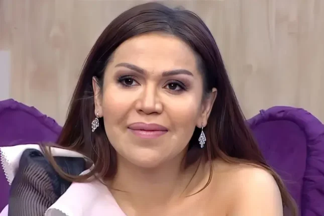 Müğənni Rəqsanə atasından yazdı: “Yanımda yox idin” – Foto Müğənni Rəqsanə atasından yazdı: “Yanımda yox idin” – Foto