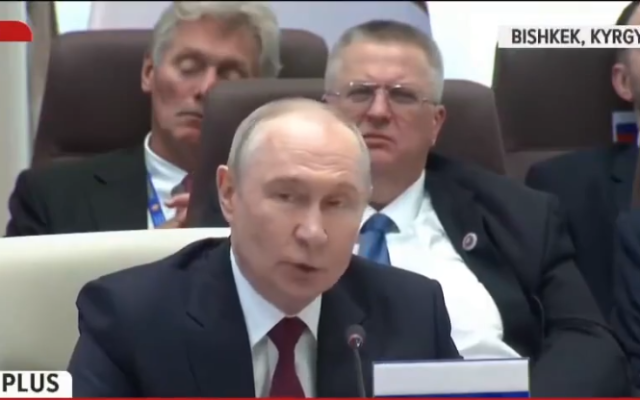 Putin danışdı, Peskov yatdı – VİDEO Putin danışdı, Peskov yatdı – VİDEO