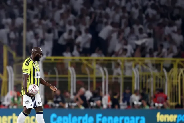 Stadionda ÖLÜM – “Fənərbağça” azarkeşi infarkt keçirdi