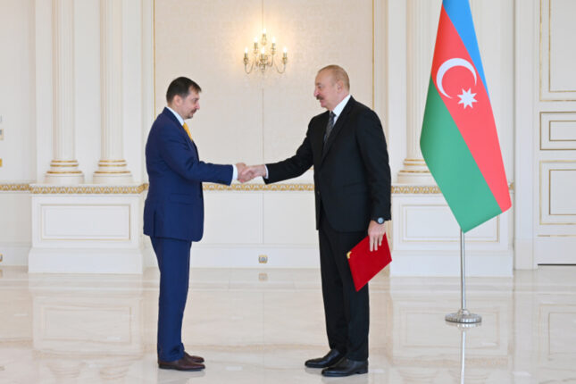 Prezident qəbul keçirdi – Fotolar Prezident qəbul keçirdi – Fotolar