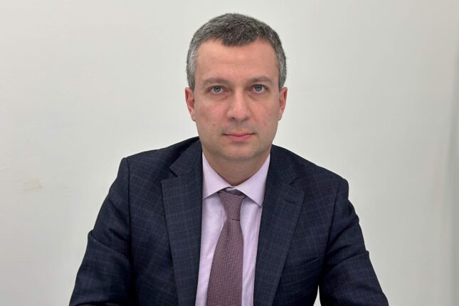 Poqosyan: “Azərbaycanla ehtiyatlı davranmalıylıq” Poqosyan: “Azərbaycanla ehtiyatlı davranmalıylıq”
