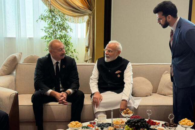Prezident Hindistanın Baş naziri ilə söhbət etdi Prezident Hindistanın Baş naziri ilə söhbət etdi