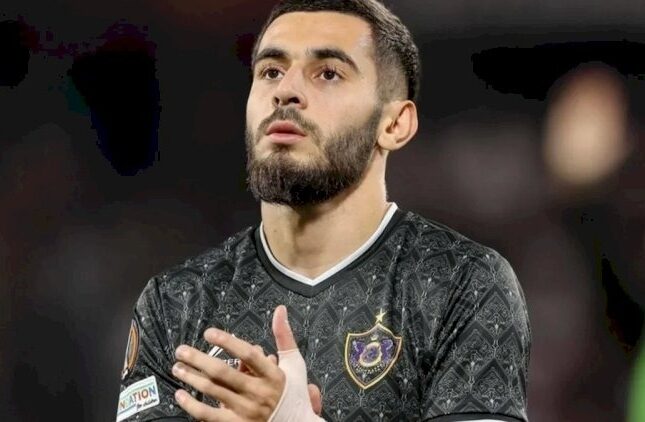 Elvin Cəfərquliyev Kərbəla ziyarətindən paylaşım etdi – FOTO Elvin Cəfərquliyev Kərbəla ziyarətindən paylaşım etdi – FOTO