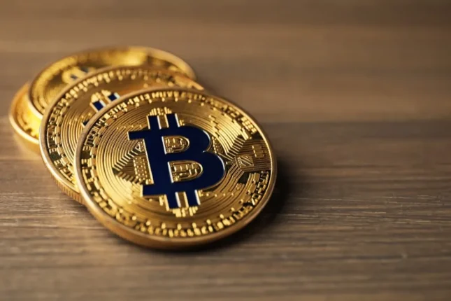 “Bitcoin” uculaşdı “Bitcoin” uculaşdı