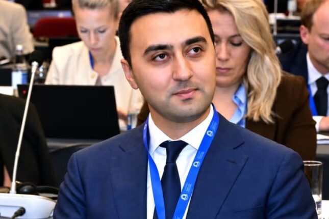 “Azərpoçt”un rəhbəri iki şöbəyə yeni müdirlər təyin etdi – FOTO
