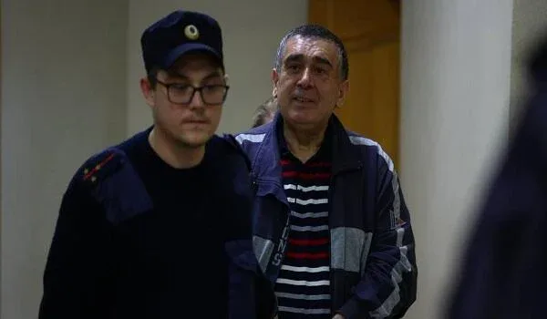 Şıxlinskinin rəhbəri olduğu diaspor təşkilatı ləğv edildi Şıxlinskinin rəhbəri olduğu diaspor təşkilatı ləğv edildi