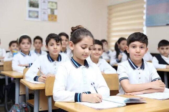 Milli dəyərlərə bağlılıq, dünyəvilik və ictimai həmrəylik – DEPUTAT Milli dəyərlərə bağlılıq, dünyəvilik və ictimai həmrəylik – DEPUTAT